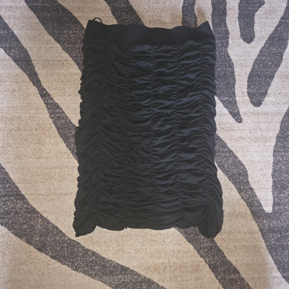 Elegant Black Ruched Skirt